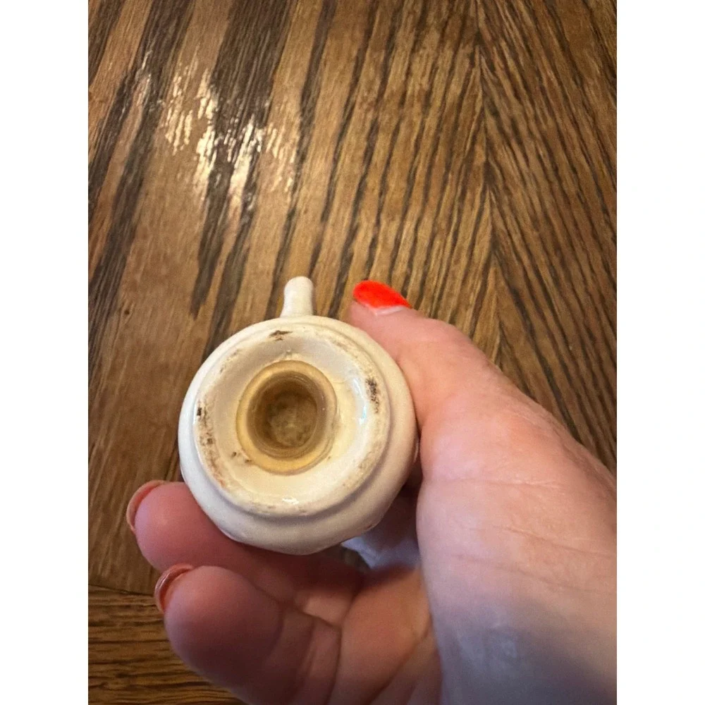 Vintage Amish Country Ceramic Shaker Horse and Buggy Souvenir Mug Shape Cream